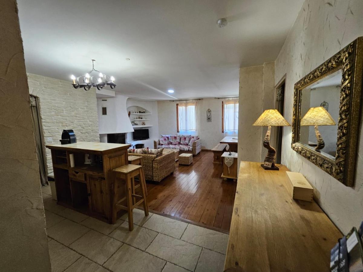 Apartamento Blaise 4 Pieces Saint-Étienne-de-Tinée Exterior foto